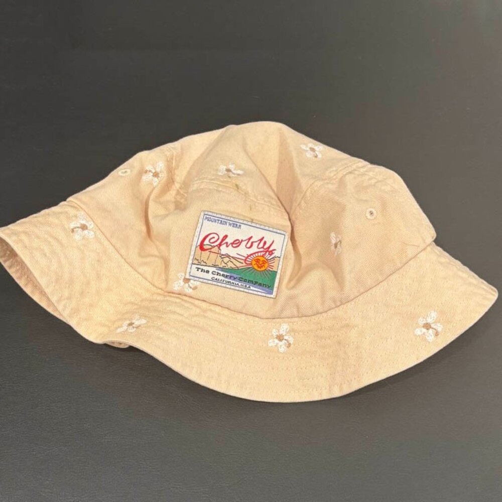RARE Cherry LA Mountain Wear Bucket Hat in blush